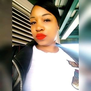 Meet your Posher, Tiffany